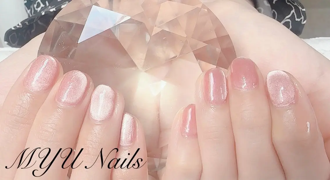 ネイル ジェルネイル マグネットネイル 持ち込み ニュアンスネイル パラジェル ハンドネイル ニュアンスネイル🌈 MYU Nailsのネイルデザイン