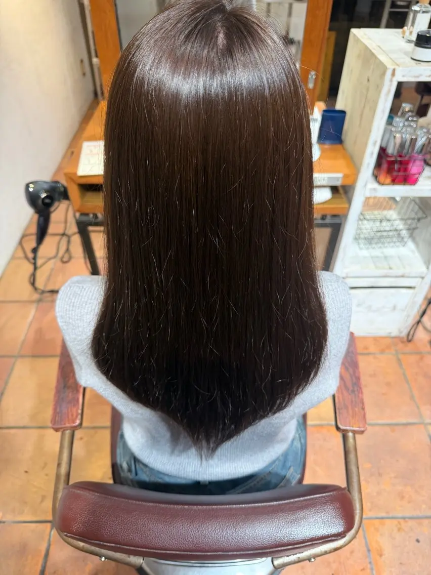 カラー ブラウンカラー ヘアカラー トリートメント コアラ ななみのヘアスタイル