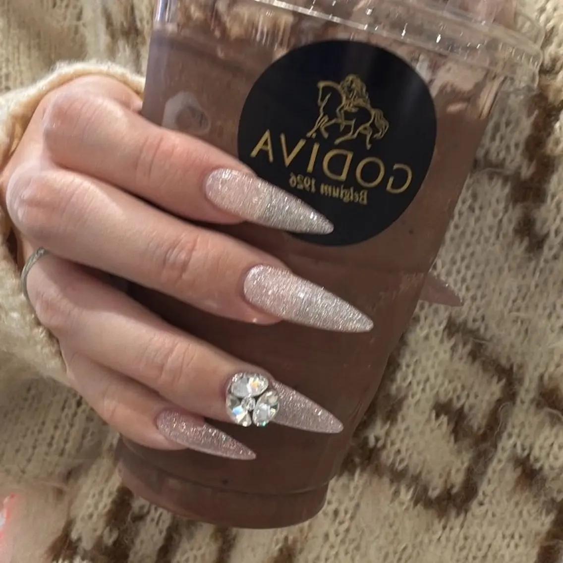 ネイル マグネットネイル ハンドネイル IROHA NAIL Mihoのネイルデザイン