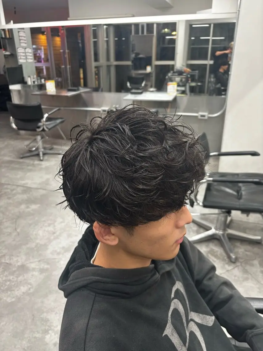 パーマ メンズ メンズ特化✨️ 韓国風パーマ🔥一八のヘアスタイル