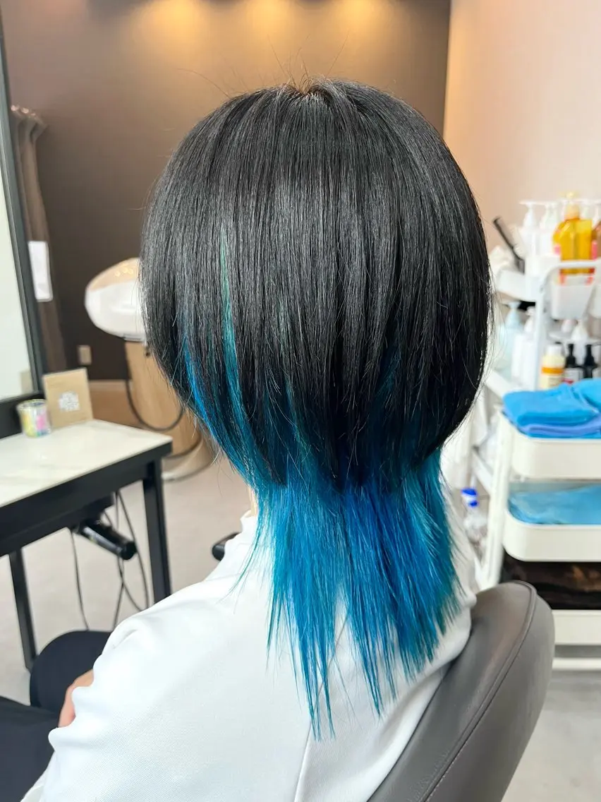 ミディアム カラー インナーカラー カット ヘアカラー トリートメント 森山 雄太のヘアスタイル