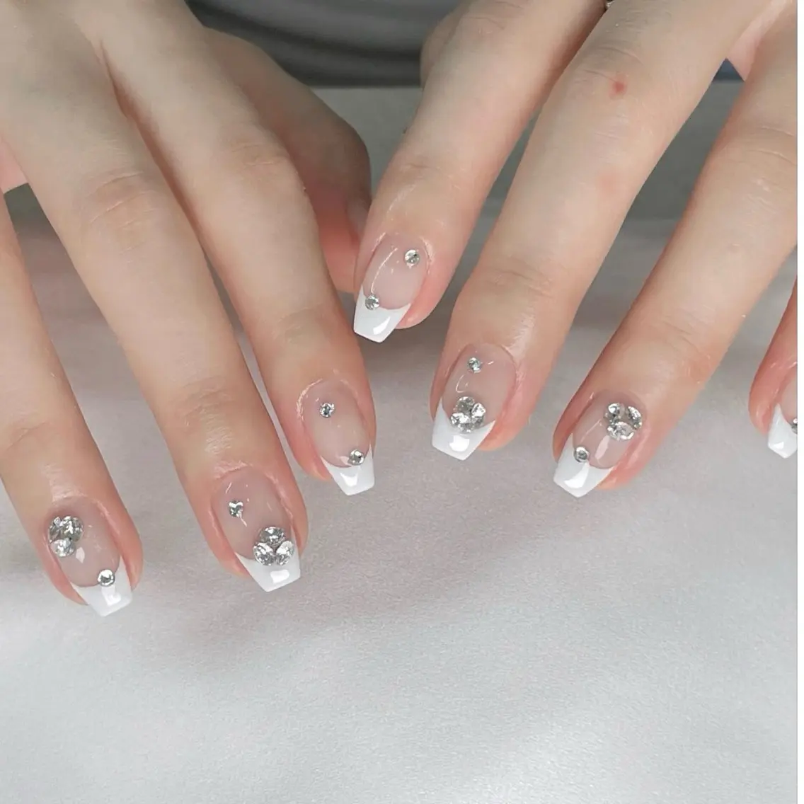 ネイル 韓国ネイル シンプルネイル ストーンネイル ワンホンネイル ハンドネイル ハンドケア Akina Nail 亀戸のネイルデザイン