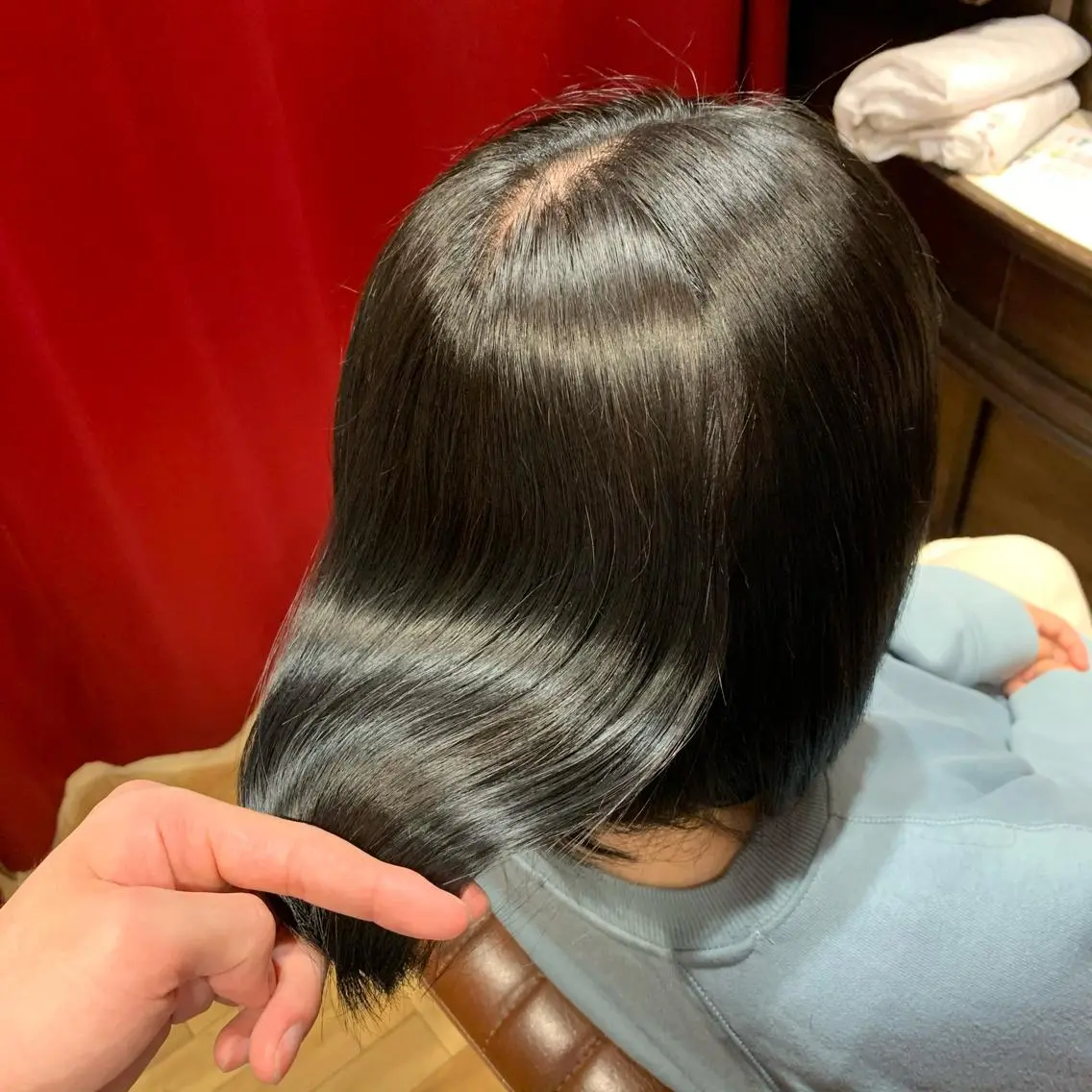 ミディアム 韓国風🇰🇷うる艶 レイヤー/海青🫧のヘアスタイル