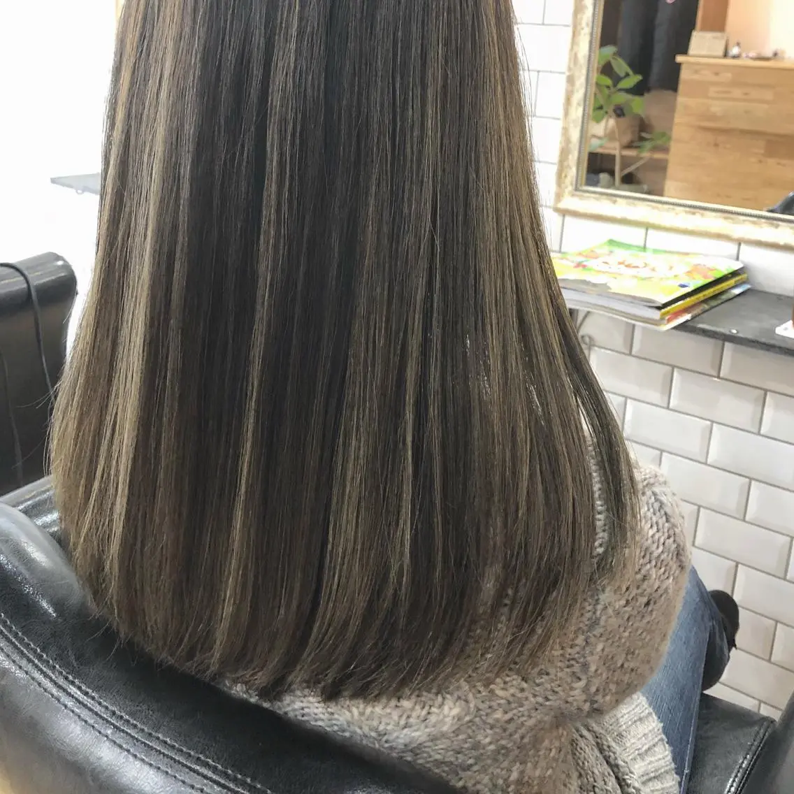 セミロング カラー 橋本 敬介のヘアスタイル