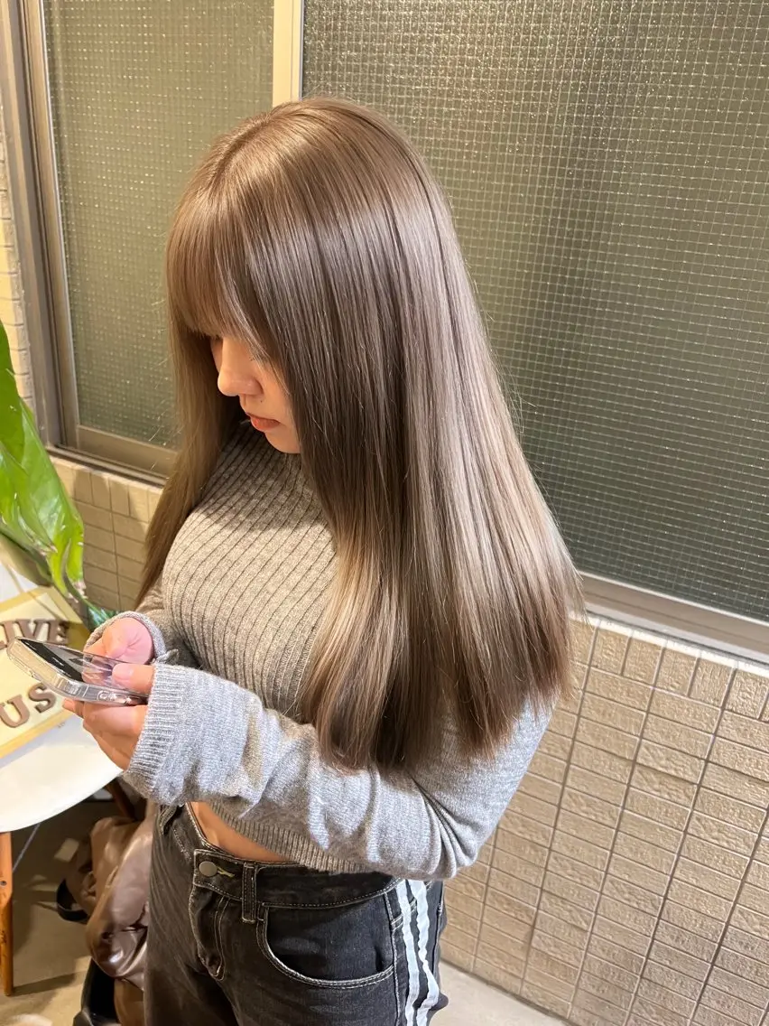 カラー ベージュカラー ブリーチ ミルクティーベージュ 🌱ヘッドスパ🌱 愛衣香🫧のヘアスタイル