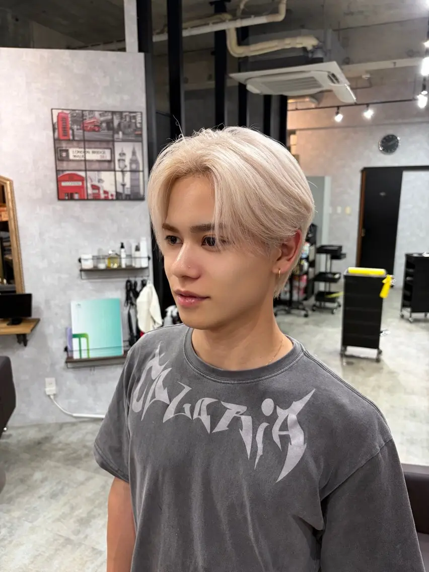 カラー メンズ メンズブリーチ ブリーチ ヘアカラー C'LD Hair トモヤのヘアスタイル