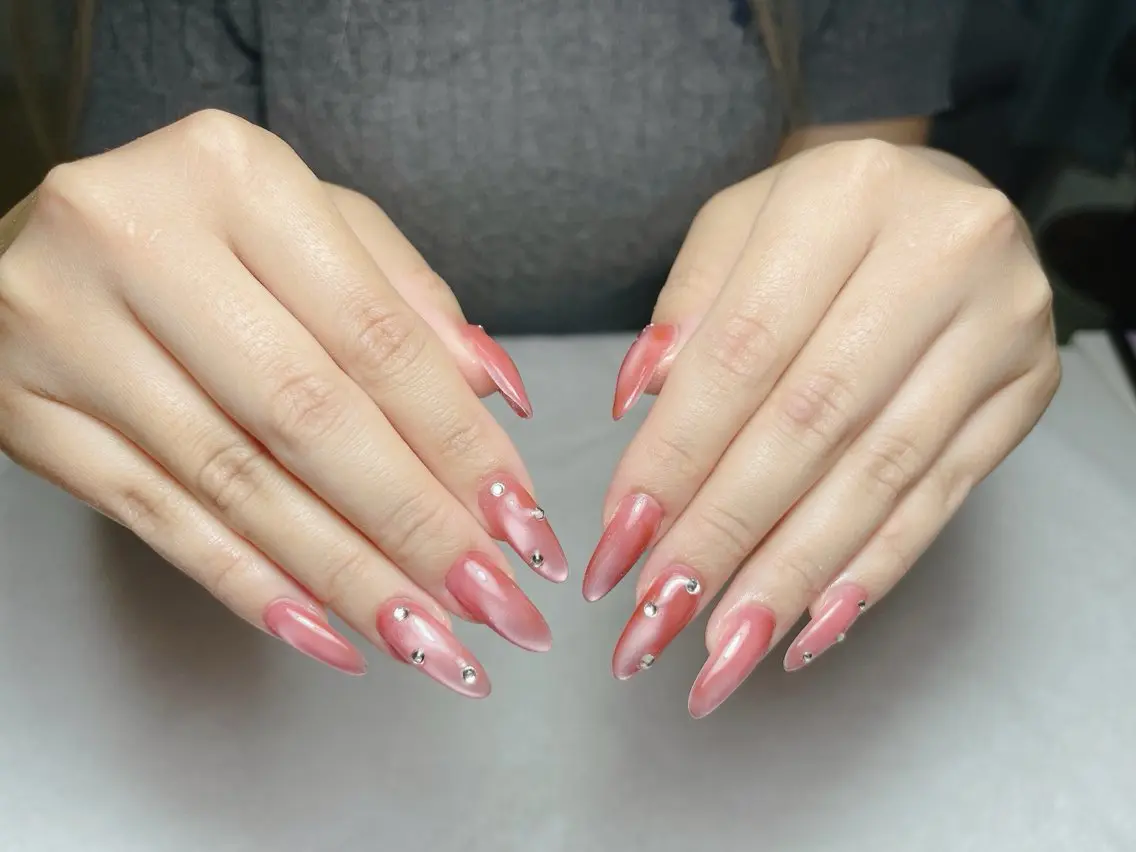 ネイル 長さ出し マグネットネイル nemo nailのネイルデザイン