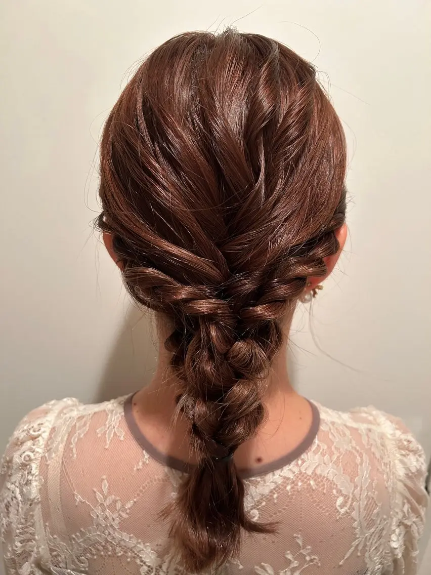 セミロング T Ayaのヘアスタイル