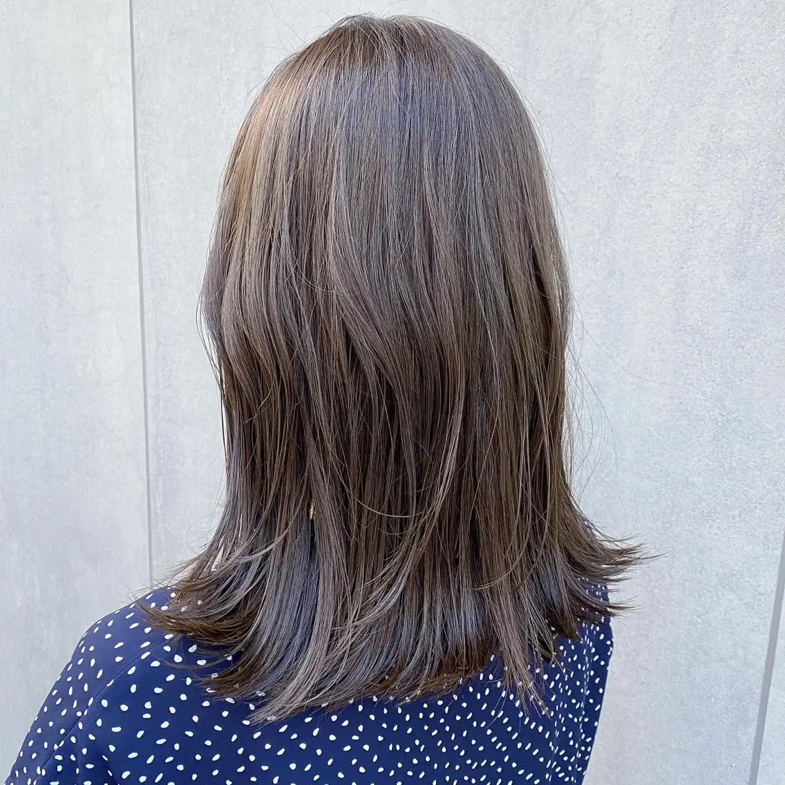 ミディアム カラー レイヤーカット ミディアムヘア🌼 さきのヘアスタイル