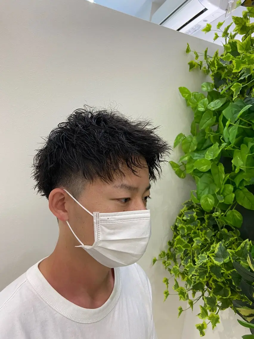 men'sカット＋パーマ＋質感アップ処理剤付きの写真