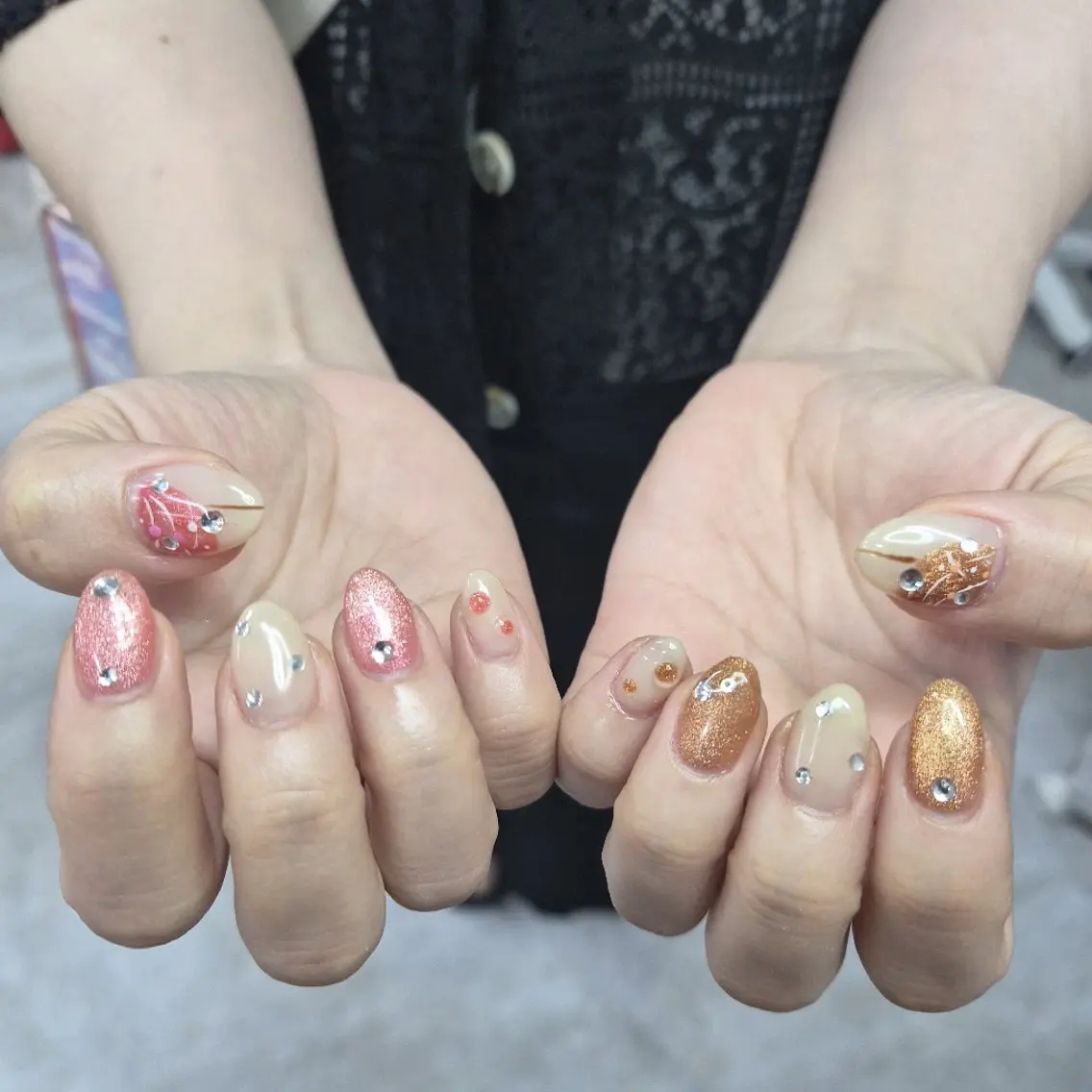 ネイル ヨーヨーネイル ハンドネイル フットネイル MINAMI /個性派ネイル★のネイルデザイン