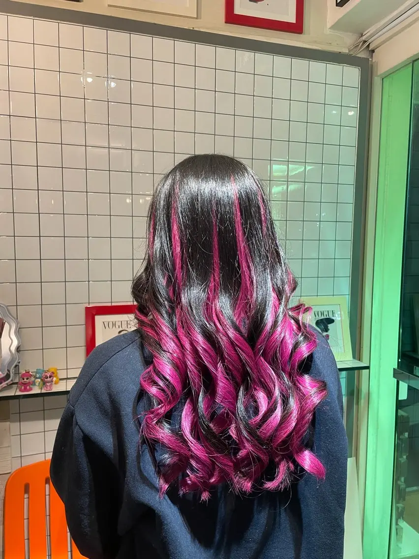 ロング ヘアカラー 👽KINA👽 派手髪🦖💖✨のヘアスタイル