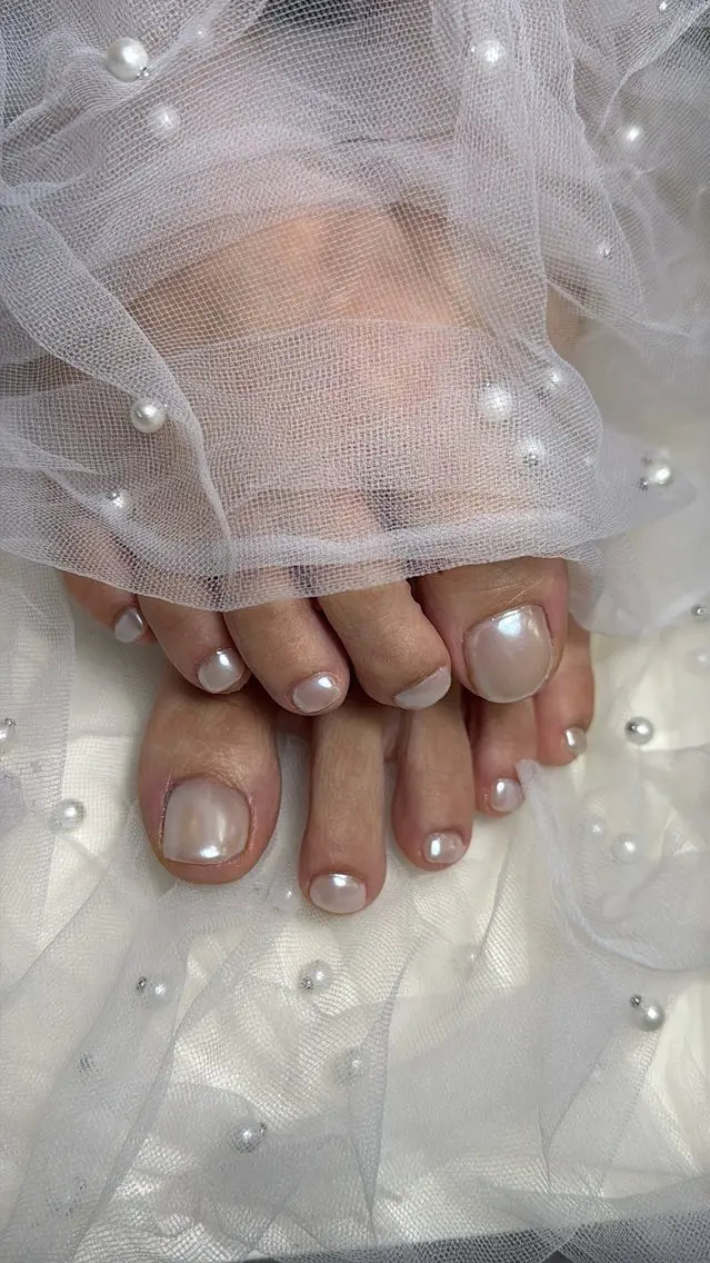 ネイル フラッシュネイル フラッシュマグ フットネイル フレンチネイル 韓国ネイル フットネイル SAKU nail 作島茜のネイルデザイン