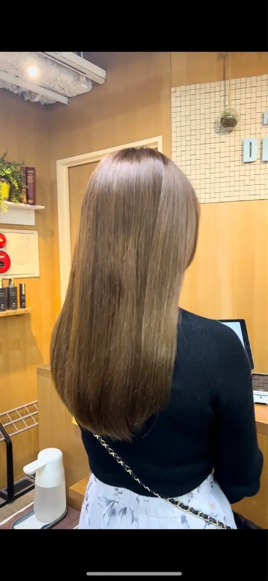 セミロング カラー ベージュカラー ブリーチ ブリーチなしカラー 透明感カラー/ イルミナカラーヒロキのヘアスタイル