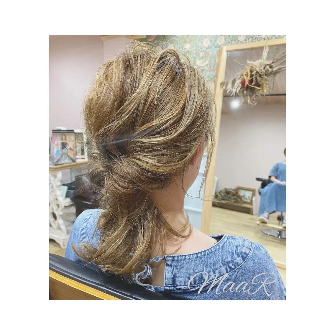 セミロング カラー Asuka Mabuchiのヘアスタイル