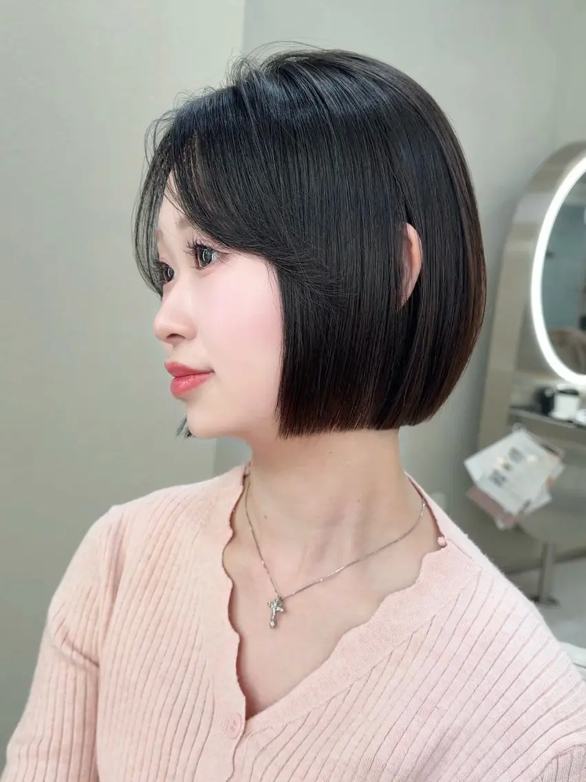 ショート 切りっぱなしボブ ボブ くびれヘア ⭐️超ボブ特化 ✂️きりっぱなしボブのヘアスタイル
