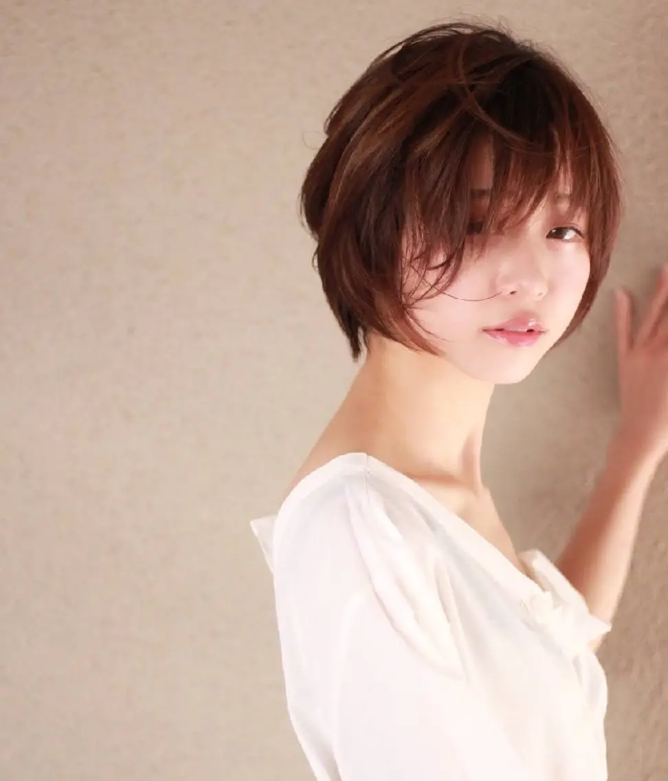 ショート カラー schwarz  黒森一馬のヘアスタイル