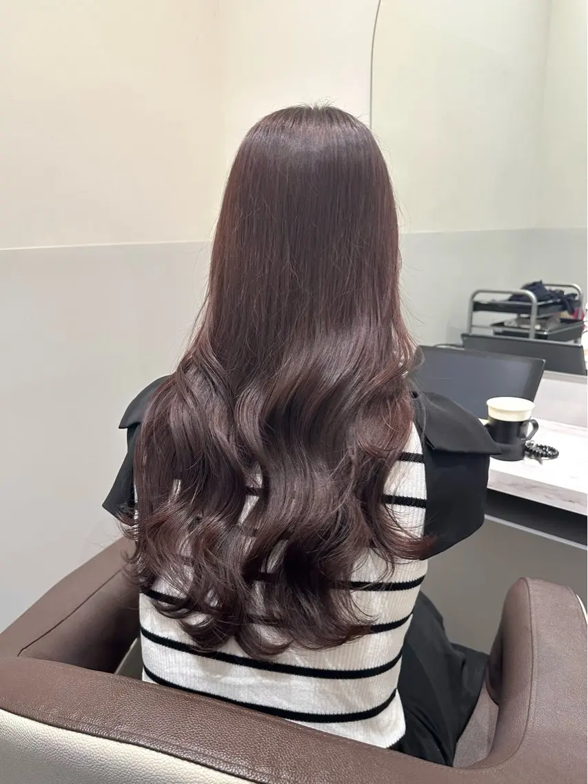 ロング カラー ブリーチ グレージュ ラベンダーカラー ラベンダーグレージュ ラベンダーグレー ヘアカラー トリートメント 矢野 晃平のヘアスタイル