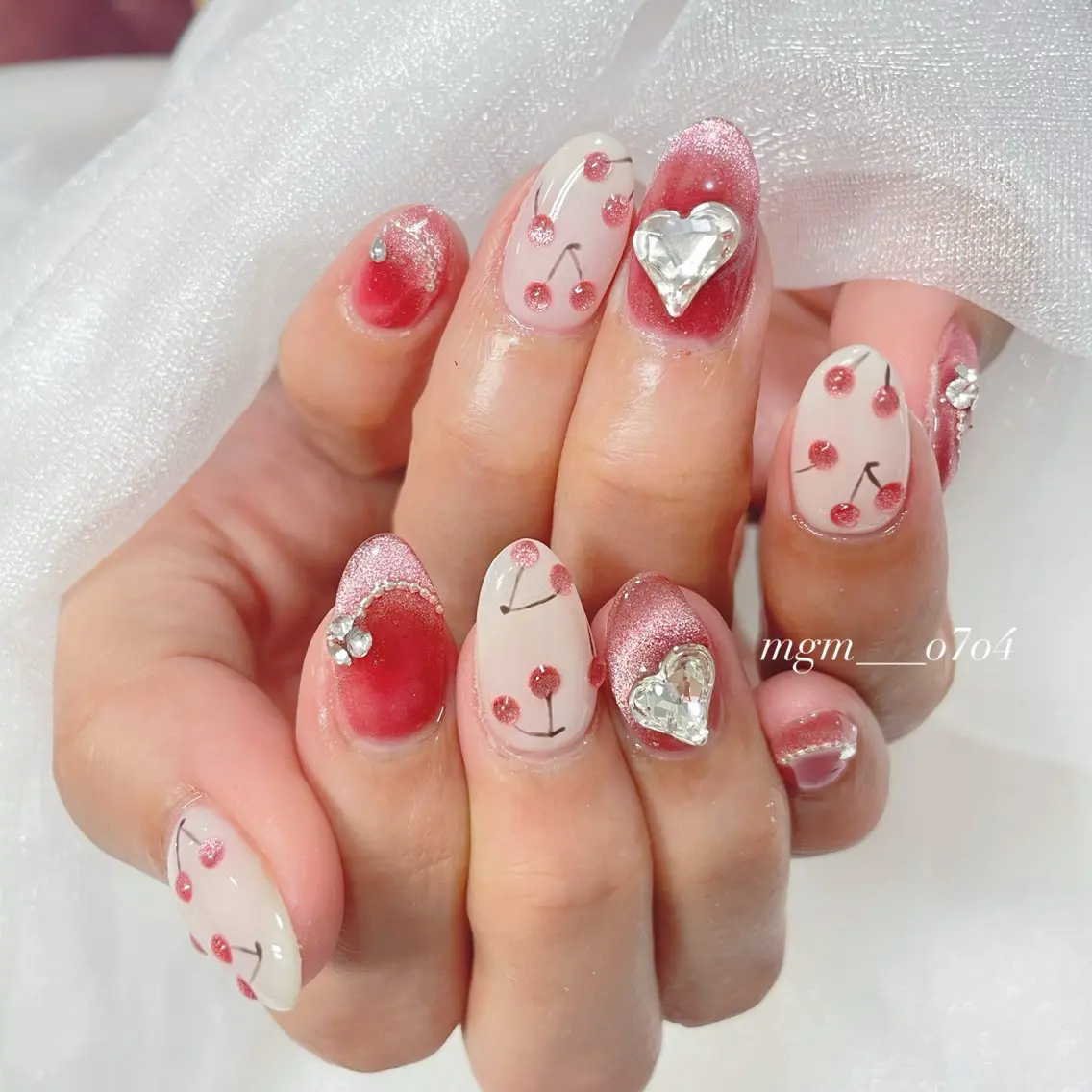 ネイル ハンドネイル ハンドケア MoON...❤︎ MeGuのネイルデザイン