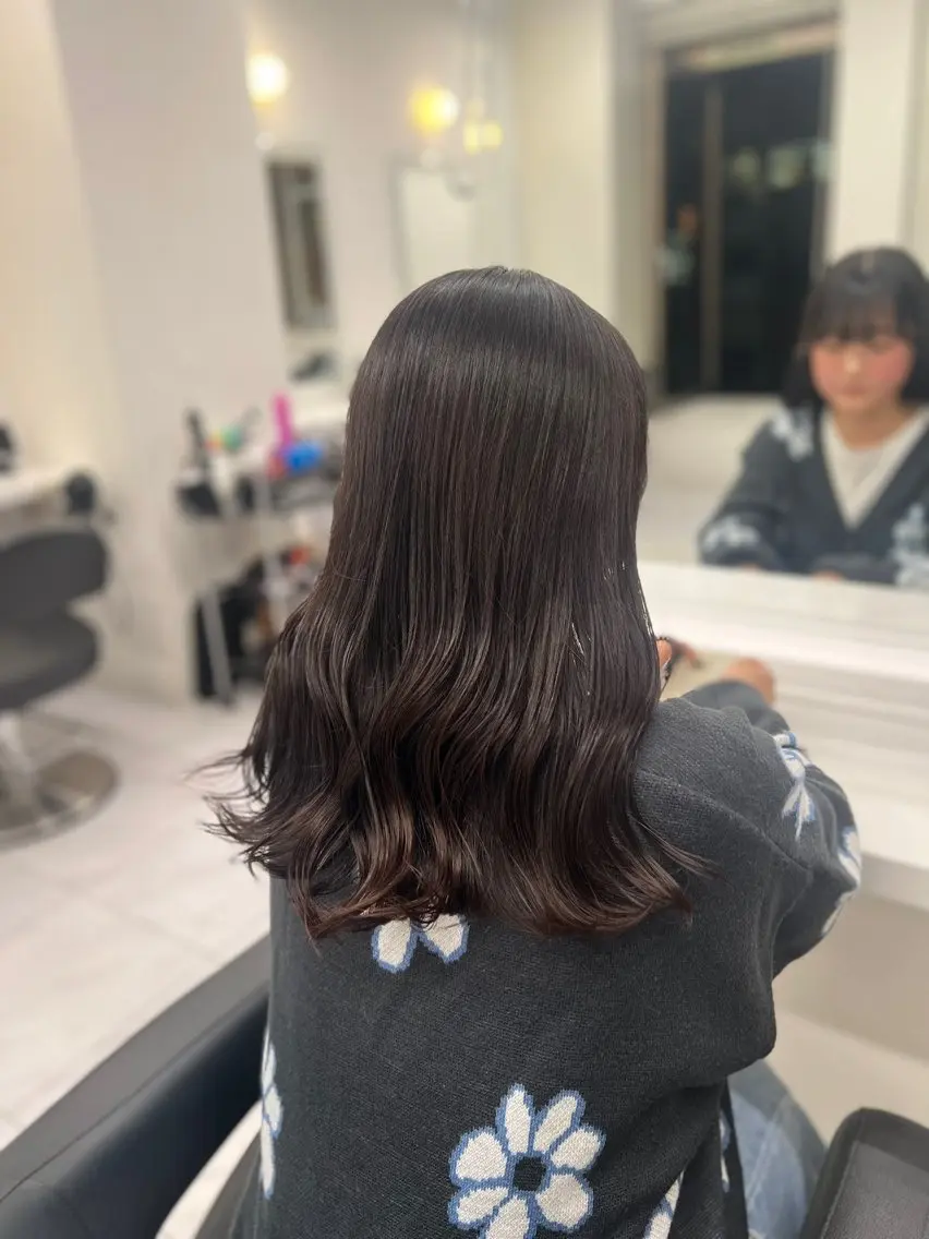 ミディアム カラー ふわっと抜け感🫧 ブラウンベージュ🤎のヘアスタイル