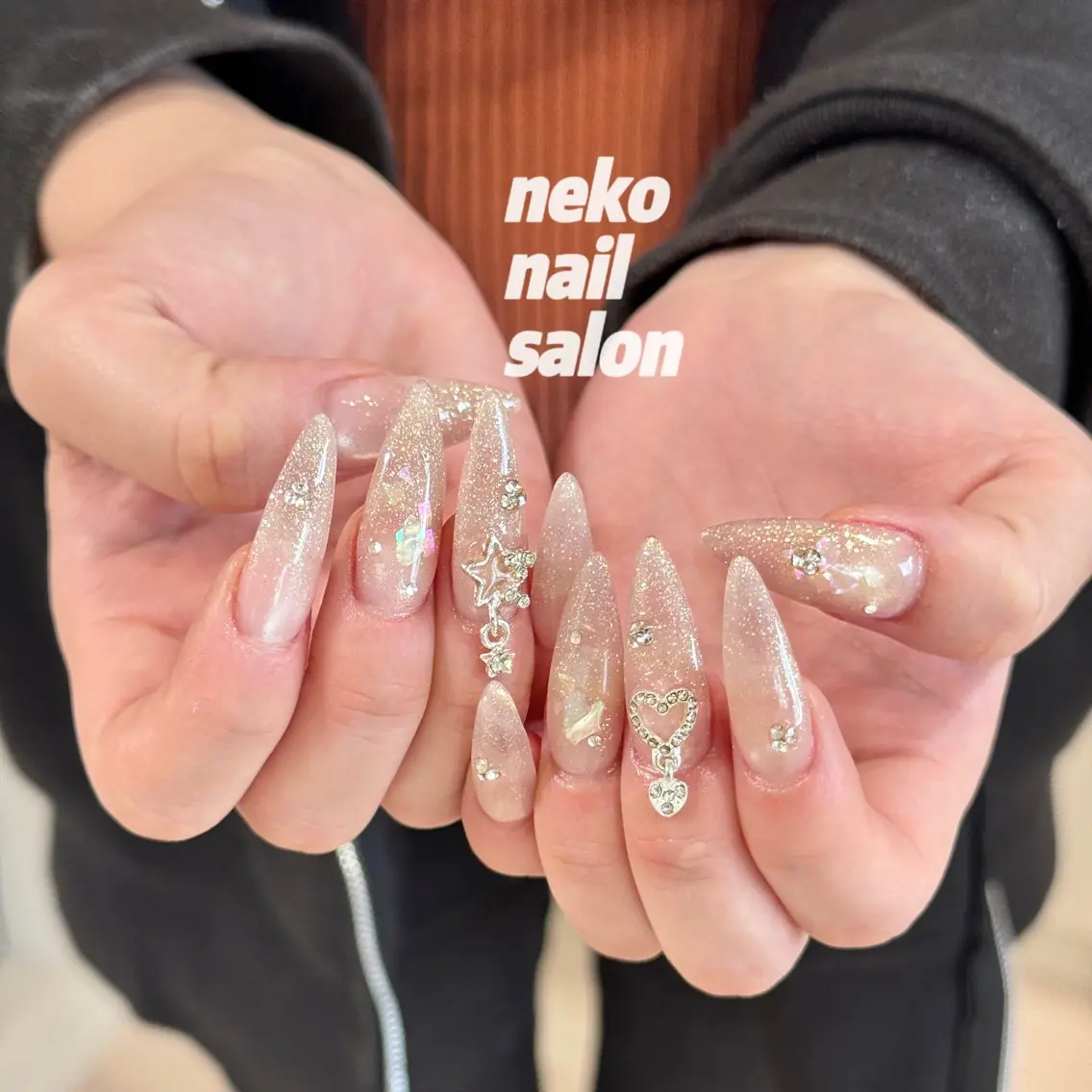 ネイル 氷ネイル・うるうるネイル マグネットネイル ワンホンネイル ハンドネイル neko nailのネイルデザイン