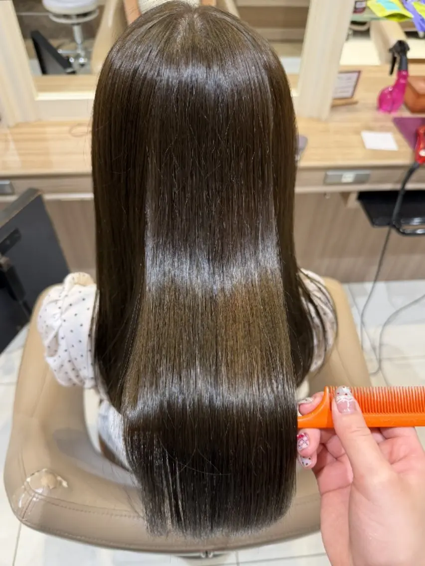 ロング ヘアカラー トリートメント 狩生 美南海のヘアスタイル