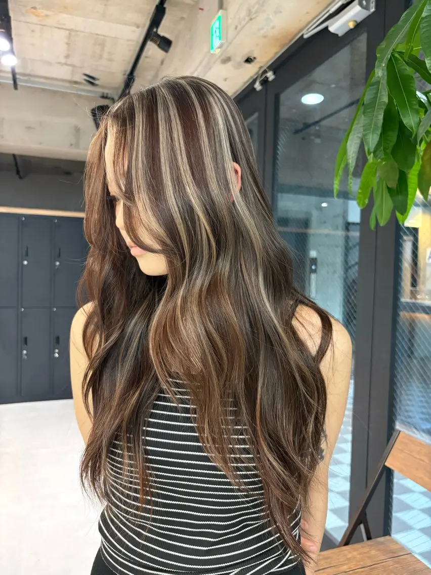 ロング カラー ヘアカラー ♡ハイライトカラー shinri♡のヘアスタイル