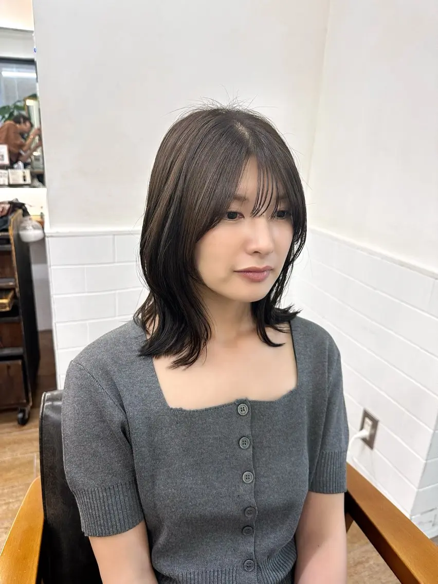 ミディアム カラー パーマ ヘアアレンジ メンズ キッズ カット ヘアカラー 縮毛矯正 レイヤーカット/ 巻ける縮毛矯正のヘアスタイル