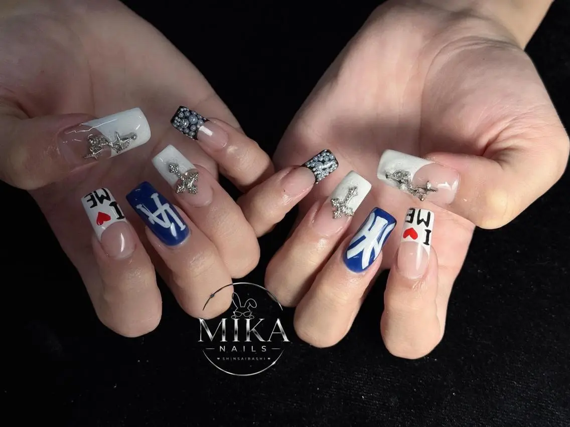 ネイル アートネイル チークネイル ドット フットネイル フレンチネイル Mika Nails 心斎橋のネイルデザイン