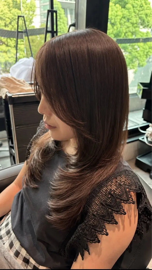 セミロング カラー カット ヘアカラー トリートメント CHERIM ❤️🔥新家光葉のヘアスタイル