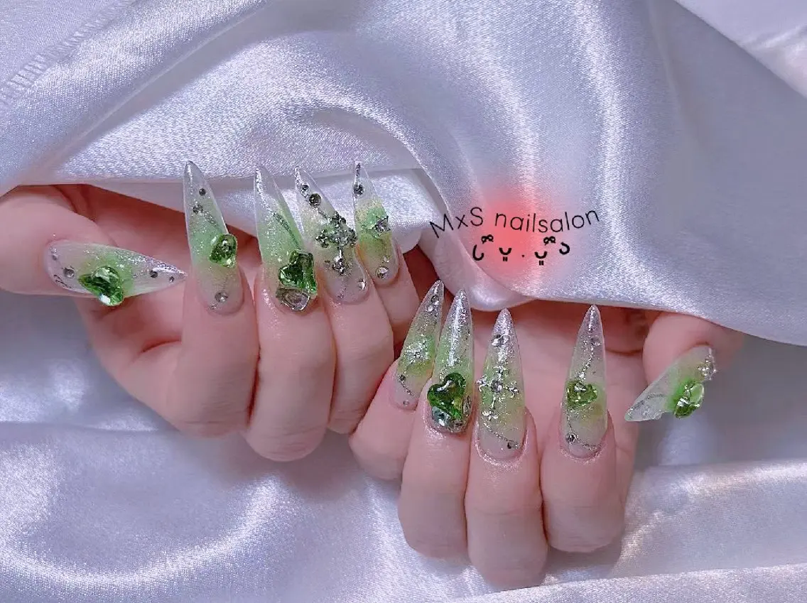 ネイル ジェルネイル 氷ネイル・うるうるネイル 韓国ネイル パラジェル 夏ネイル ハンドネイル M×S Nail みなのネイルデザイン