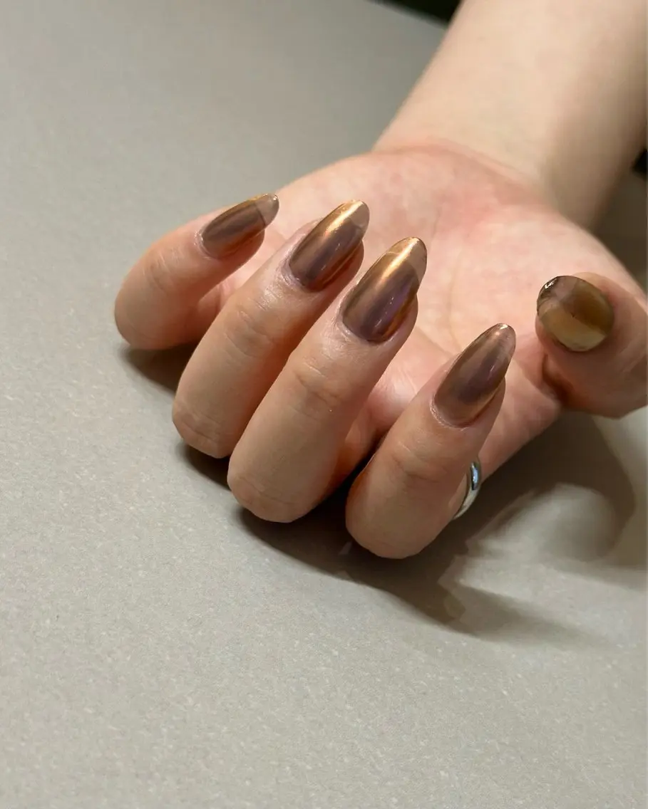 キラキラ✨ミラーネイル💅🏼(オフなし)の写真