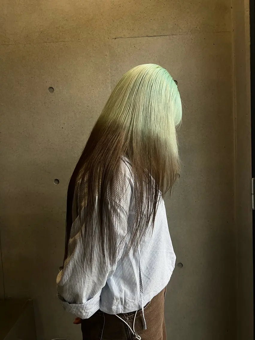 カラー ミント ヘアカラー トリートメント ケアブリーチ特化 ハイトーンカラーのヘアスタイル