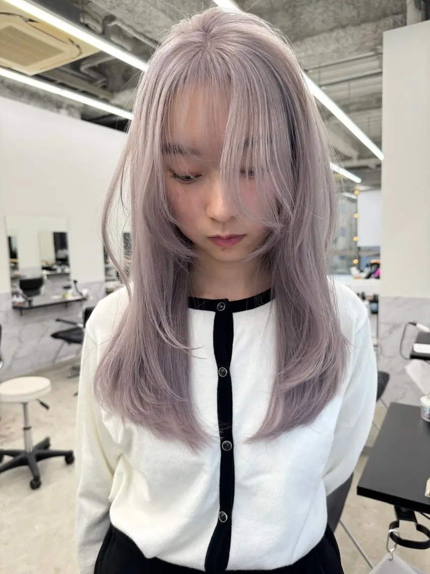 カラー ブリーチ 透明感カラー ハイトーンカラー ラベンダーカラー ヘアカラー ブリーチ/ハイトーン 名古屋栄 リカのヘアスタイル