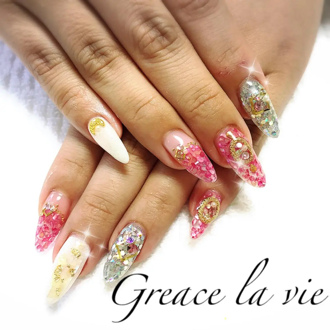 ロング カラー パーマ ネイル マツエク・マツパ Greace  la vieのネイルデザイン