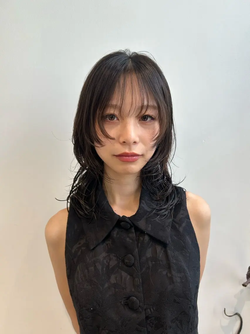 ミディアム カット ･*:.e.dit arisa.*･のヘアスタイル