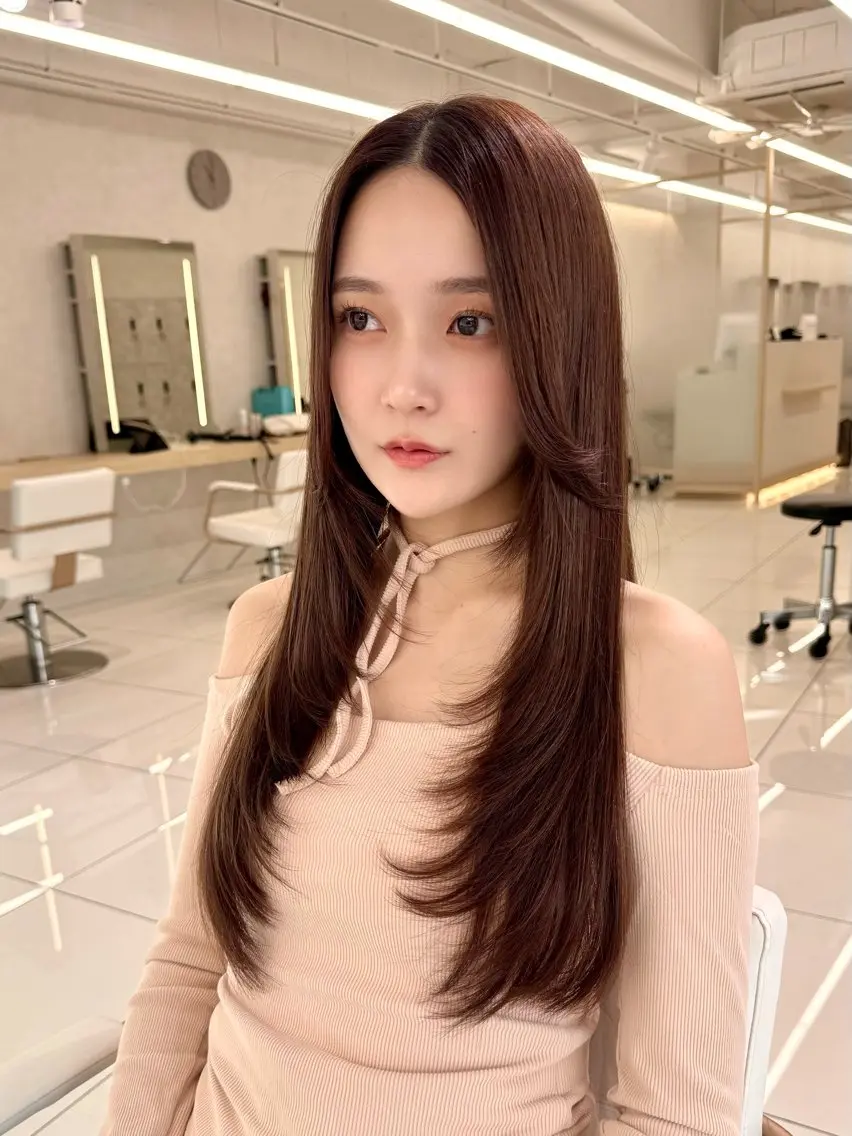 ロング 三鷹で1番ショート ボブをカットする新谷のヘアスタイル