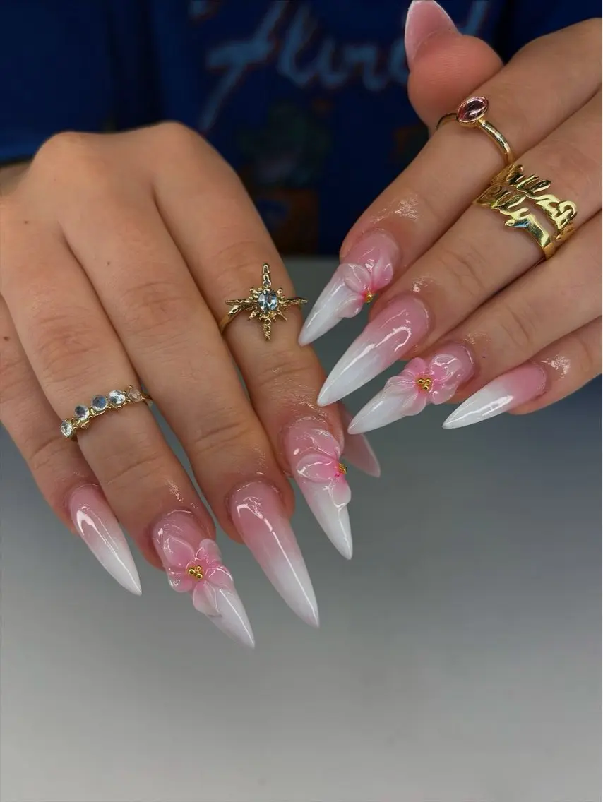 ネイル フレンチネイル ジェルネイル 韓国ネイル マグネットネイル 持ち込み ハンドネイル Royal nail_Mimiのネイルデザイン