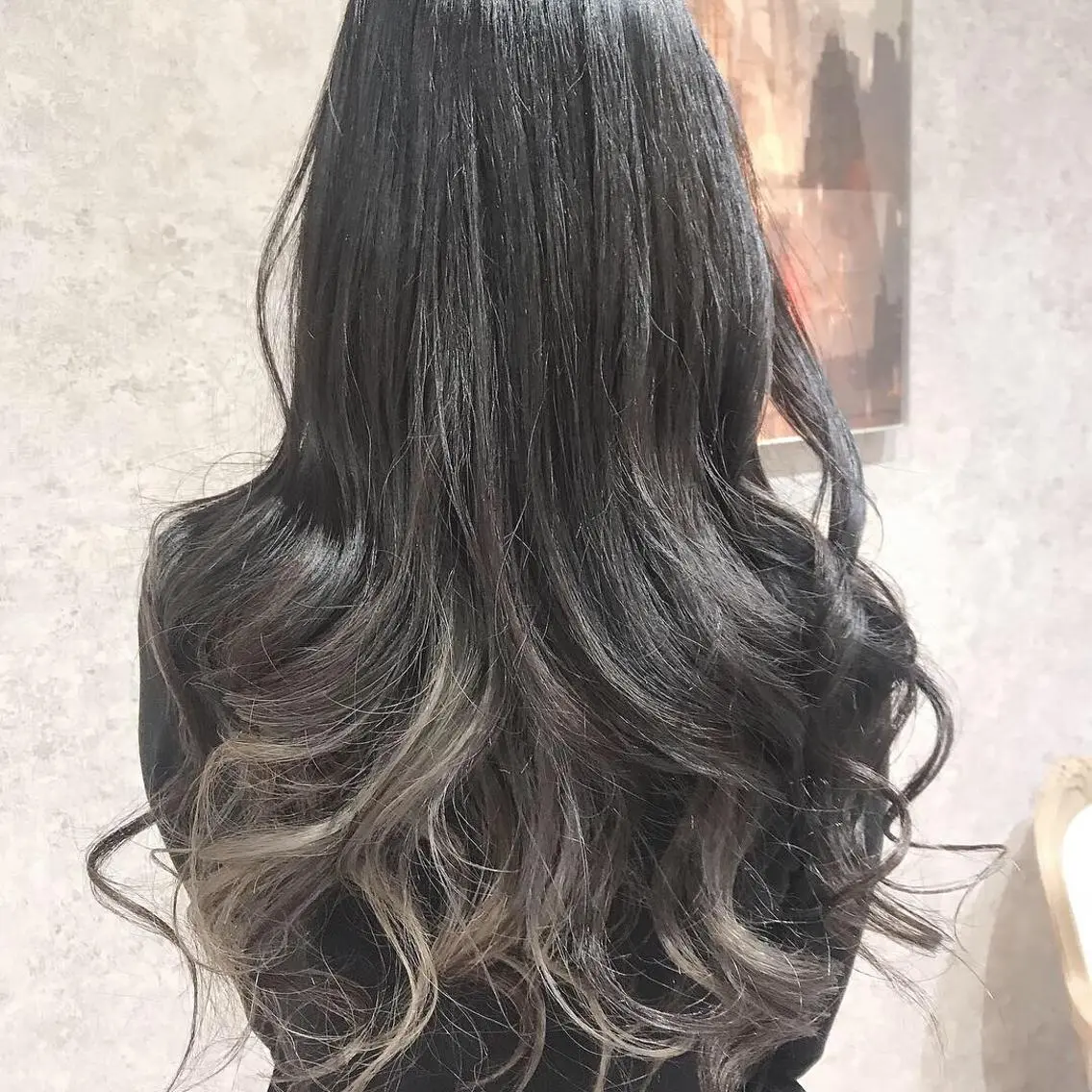 ロング カラー ヘアアレンジ ブリーチ ケアブリーチ 縮毛矯正 トリートメント 髪質改善🩶 美髪矯正オガタのヘアスタイル