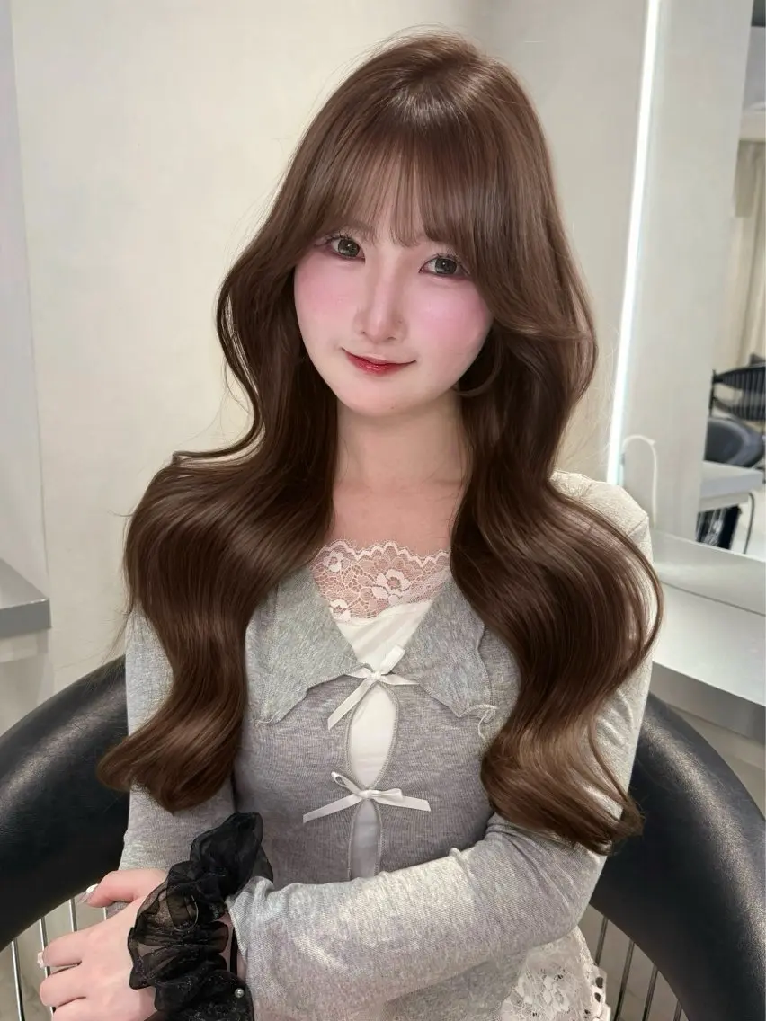 ロング カラー ブリーチ 透明感カラー グレージュ ブリーチなしカラー レイヤーカット カット ヘアカラー トリートメント 韓国ヘア×艶髪🎀 池袋/Rina🩶のヘアスタイル