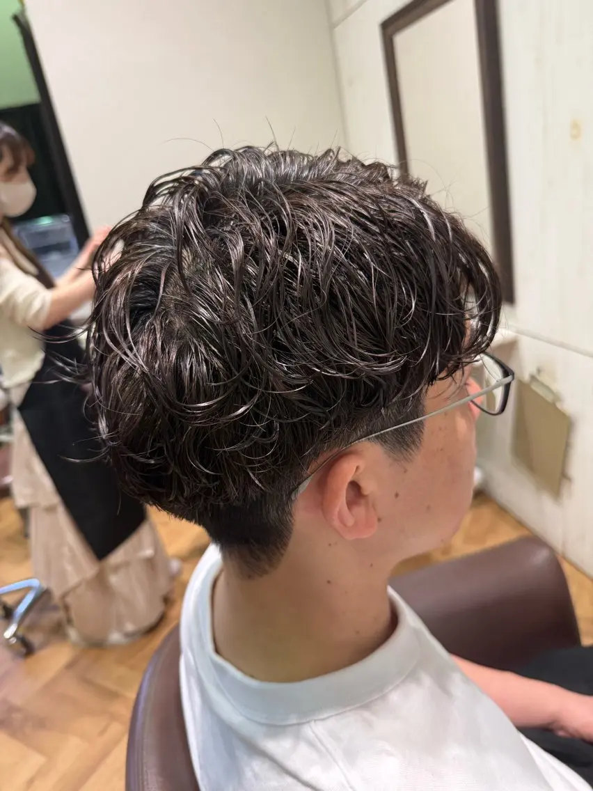 ショート パーマ メンズ メンズパーマ 溝口 槙里也のヘアスタイル