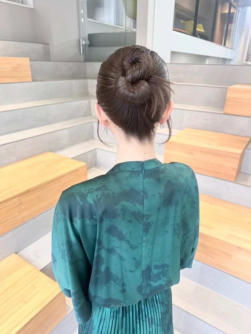 ロング ヘアアレンジ 染谷 遥花のヘアスタイル