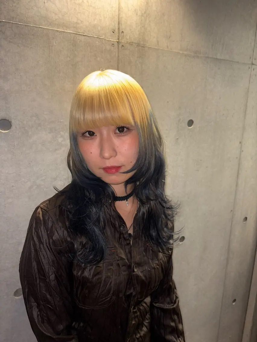 ロング カラー ブリーチ カット ヘアカラー トリートメント トレンドカラー🥣／ ヘアアレンジ✩.*˚のヘアスタイル
