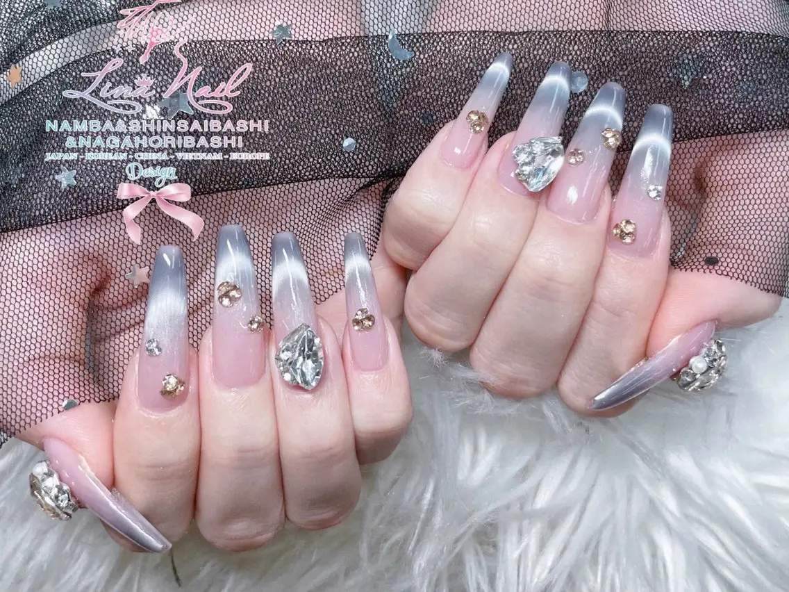 ネイル チークネイル 桜ネイル フラッシュネイル フットネイル ジェルネイル ハンドネイル リナネイル アメ村心斎橋店のネイルデザイン