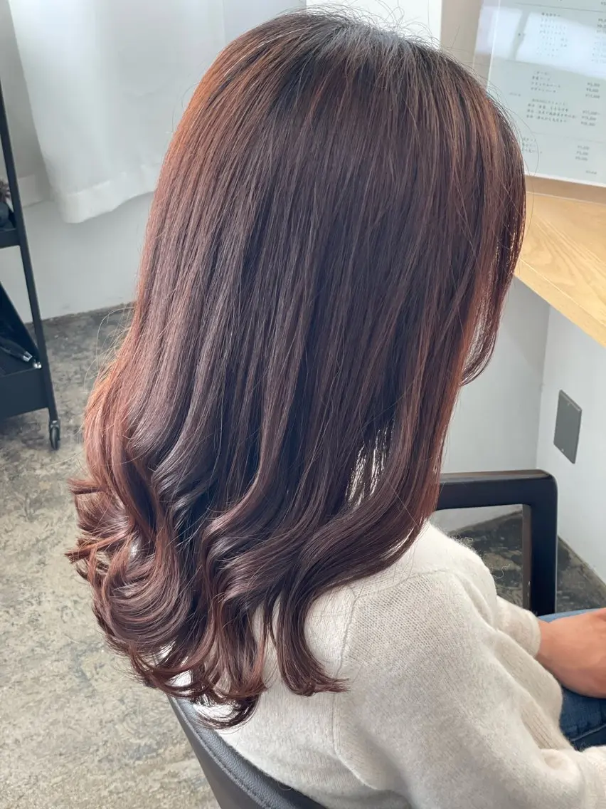 ロング ロング 透明感カラー さきのヘアスタイル
