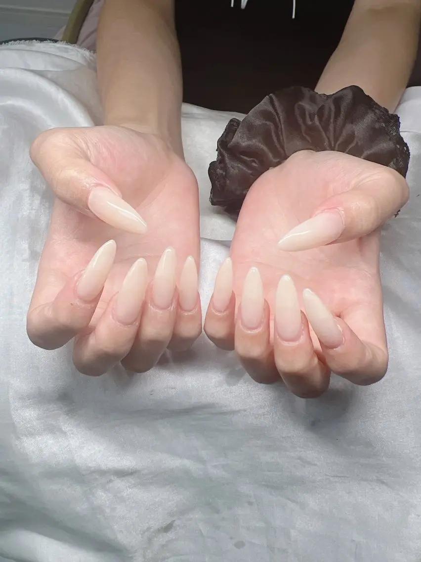 ネイル ハンドネイル Lee Nailsのネイルデザイン