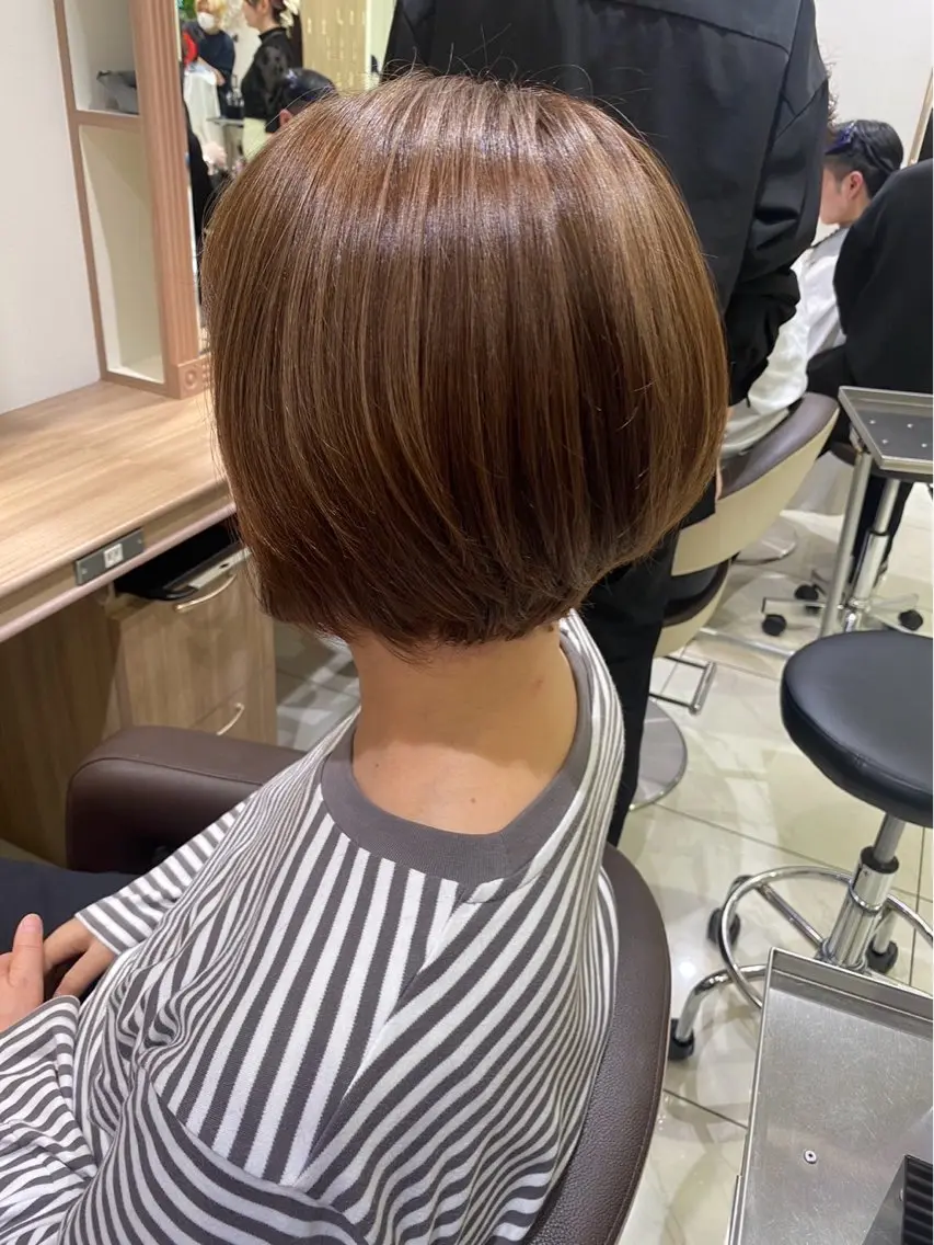 ショート カラー ブラウンカラー 透明感カラー オレンジ カット ヘアカラー 🌱脱白髪染め特化 🌱岡田将英のヘアスタイル