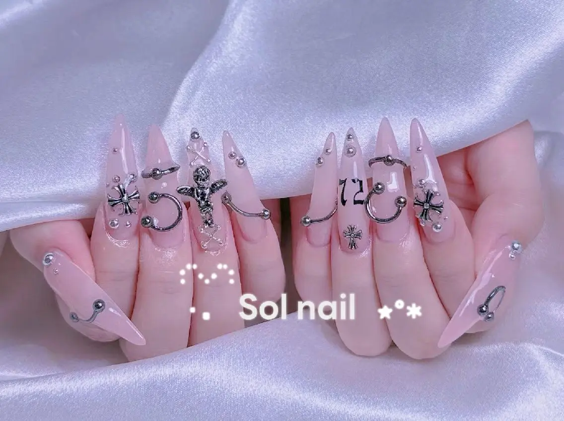 ネイル ハンドネイル ハンドケア Sol Nail ミネのネイルデザイン