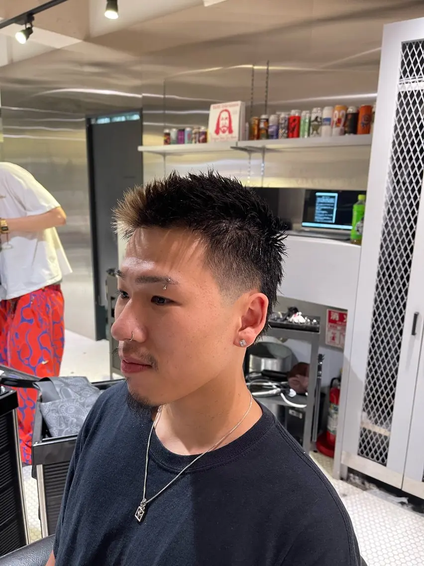 ショート 吉岡 剛のヘアスタイル