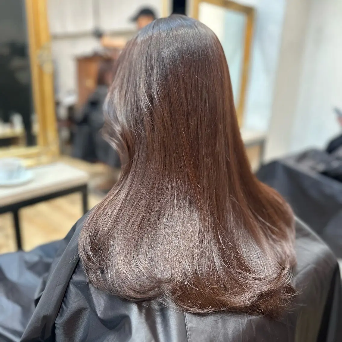セミロング カラー ブラウンカラー レッドカラー レッドブラウン カット ヘアカラー トリートメント 🌈艶髪縮毛矯正🌈 岡野美典のヘアスタイル